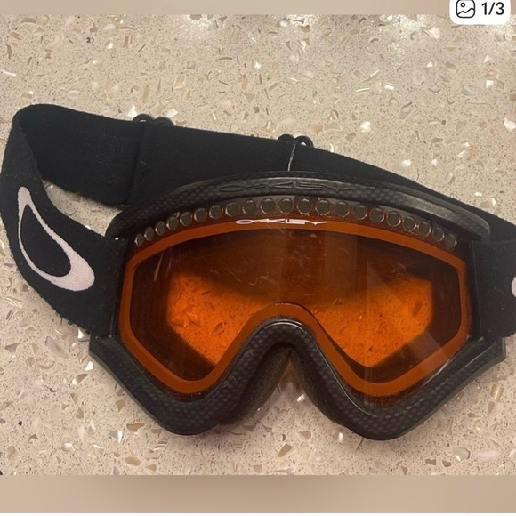 Oakley Other - Oakley Snow Goggles Orange black